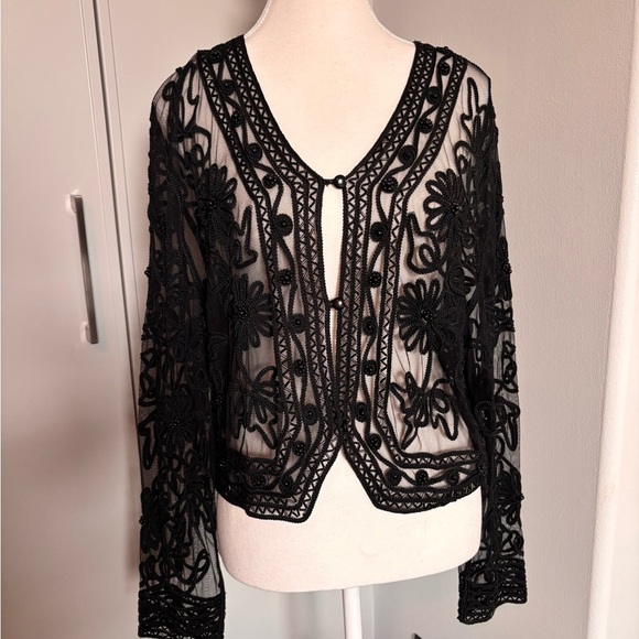 Lindor Tops - Elegant Black Lace Women Top